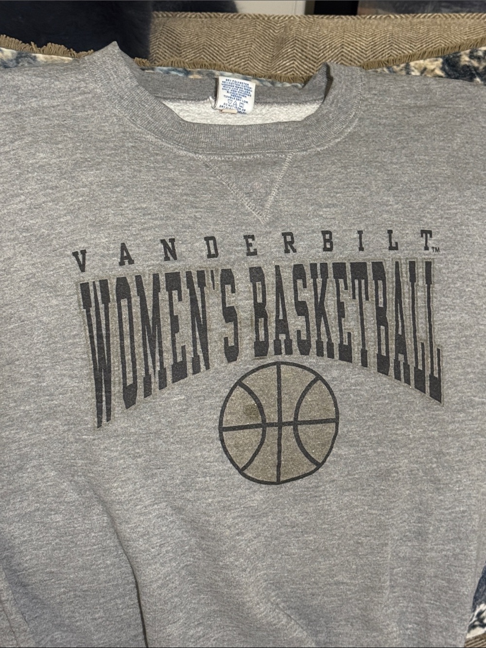 VTG RUSSELL ATHLETIC GRAY LONG SLV SWEATSHIRT PULLOVER VANDERBILT WMN BASKETBALL